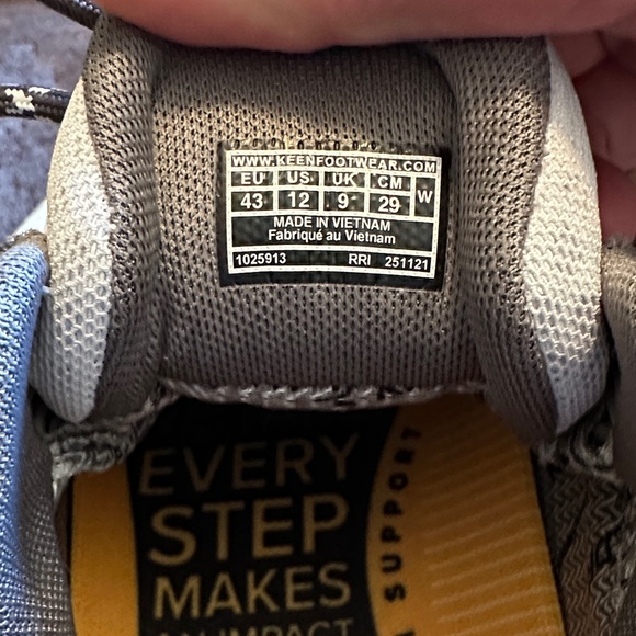 KEEN White, Gray, Lavender Hiking Shoe - Picture 5 of 5